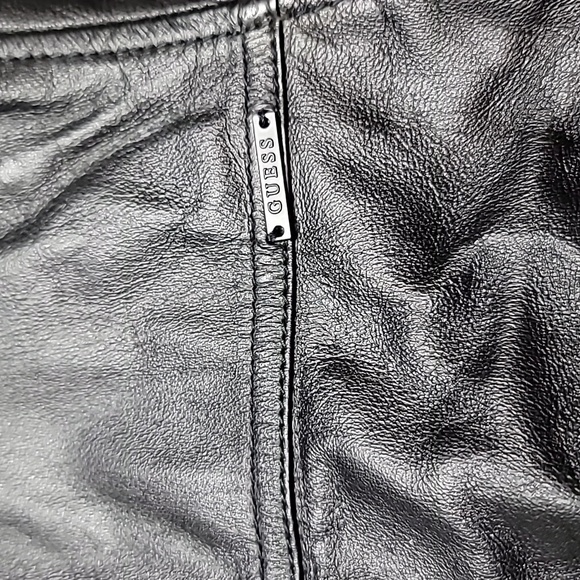GUESS %100 LEATHER JACKET ZIP UP WITH HOODIE.. Size XL - Picture 6 of 11
